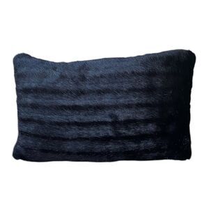 NWOT New  Aviva Black Faux Fur Textured Luxury Accent Decorative Pillow